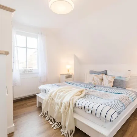 Schulstr_28 _haus Helle Brise_ *